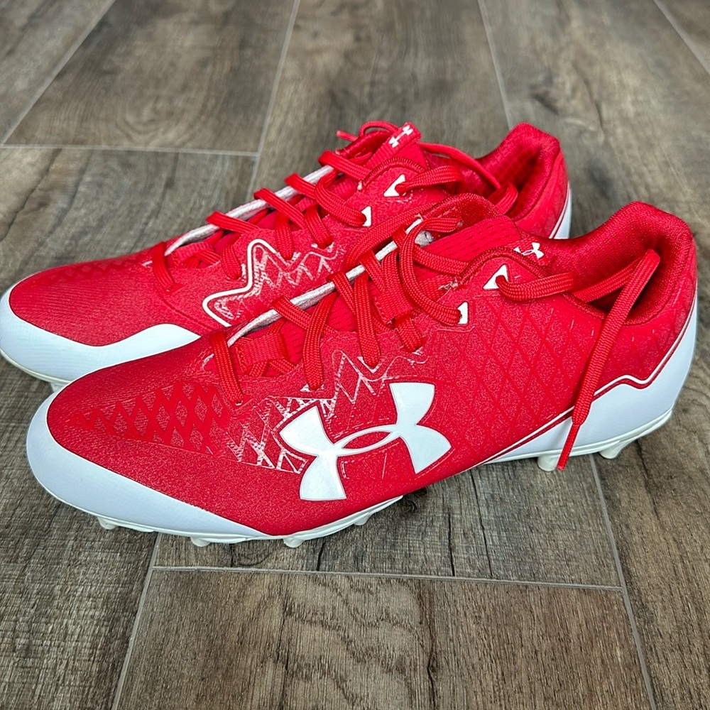 Men’s Under Armour Football cleats. Size 9.5.